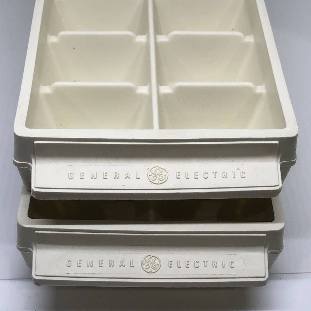 Vintage GE GENERAL ELECTRIC ice cube tray Plastic Lot of 2 stackable